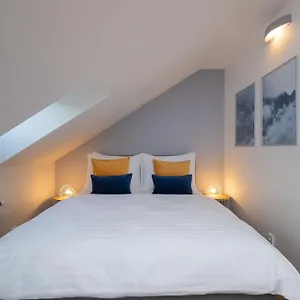 Seven Wishes Boutique By Dwellfort Hotel apartamentowy Praga